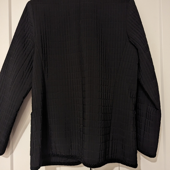 Black jacket - Picture 2 of 5